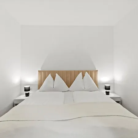 Stilvolles Zuhause Mit Terrasse Apartment Bruck an der Mur Exterior photo