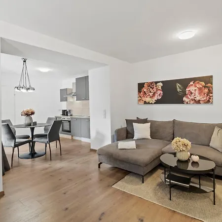 Stilvolles Zuhause Mit Terrasse Apartment Bruck an der Mur Exterior photo